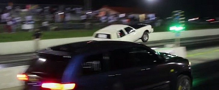Chevrolet Caprice vs Jeep Grand Cherokee Trackhawk drag race