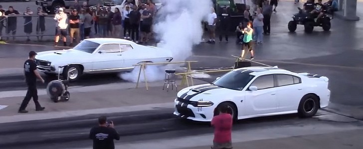 Ford Torino GT vs Dodge Charger Hellcat