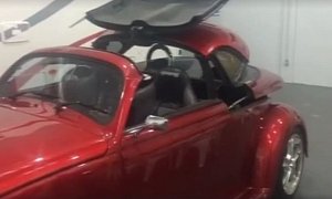 Old Volkswagen Beetle Gets Mechanized Targa Roof in Brazil
