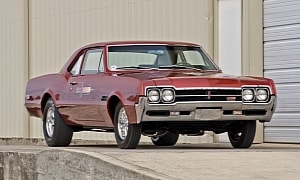 Olds 4-4-2 W30: The Forgotten GTO Slayer That Became Quarter-Mile King in 1966