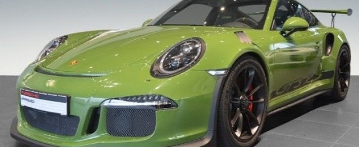 Olive Green Porsche 911 GT3 RS