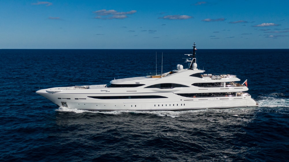 mega yacht 007