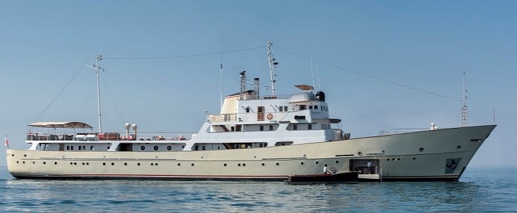 La Sultana Group converted Aji-Petri into a superyacht with modern amenities.