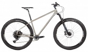 On One's Titanium Vandal Is a Hardtail Rocking Solid Components on a Budget