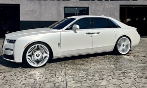 One-of-One Rolls-Royce Ghost Is All Satin White on 24s, but Also a Lot of Crimson