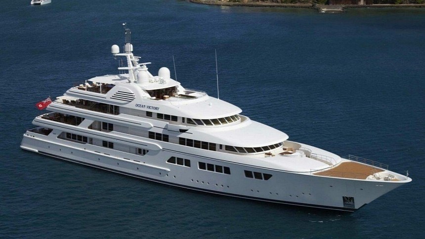 Ebony Shine (ex Ocean Victory) was once the largest Feadship superyacht