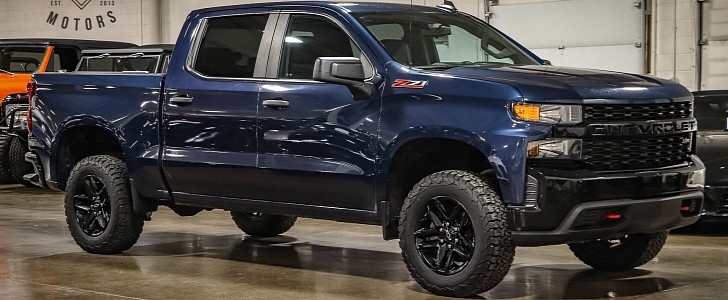 One-Owner 2019 Chevy Silverado 1500 Custom Is an Affordable High-Mile Trail  Boss - autoevolution