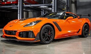 One-Owner 2019 Corvette ZR1 in Sebring Orange Was Driven for Just 175 Miles