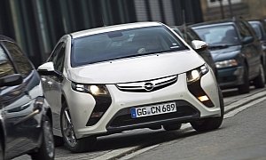 Opel Ampera to Be Discontinued, Chevrolet Volt Lives On For Another Generation