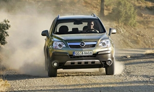 Opel Antara Brings FWD, 2,000 Euro Price Saving