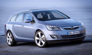 Opel Astra Sports Tourer Price Announced, Starts at EUR18,000