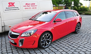 Opel Insignia OPC with Facelift Caught Completely Undisguised