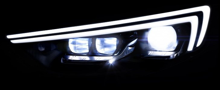 Opel Insignia Grand Sport's IntelliLux LED headlights