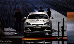 Opel Astra OPC Extreme Production Model Coming Next Year