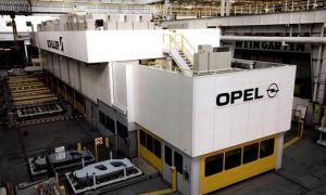 Opel Spanish Workers Resume Work