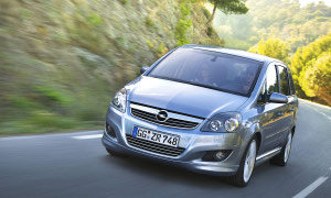 Opel Zafira 1.7 CDTI ecoFlex - The Most Fuel Efficient Diesel in its Class