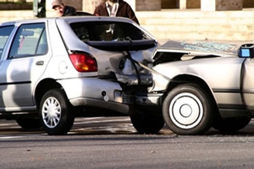 Staged car crashes cause high insurance prices in Florida