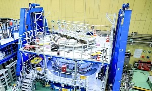 Orion Spaceship Service Module Gears Up for Its Trans-Atlantic Journey