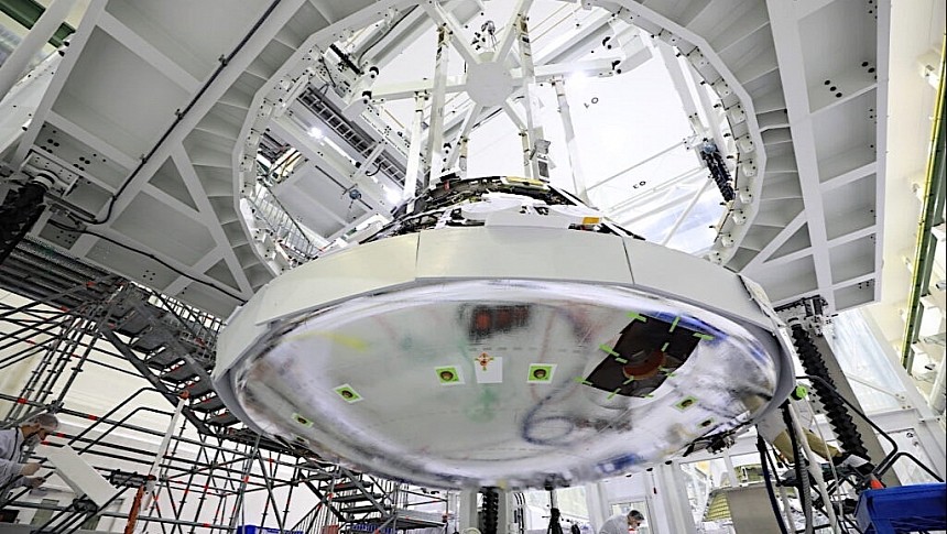 Artemis II Orion spaceship meets heat shield