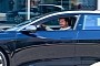 Orlando Bloom Is Now the Proud Owner of a Lucid Air, Drives Away in It