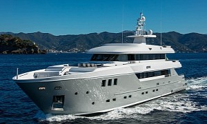 OTAM’s 115 Custom Elegant Classic Boat Is a Fine Example of Italian Excellence