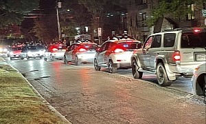 Over a Dozen Robotaxis Cause Massive Traffic Jam in Austin