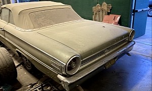 Owner Passed: 1963 Ford Galaxie Emerges From a Barn After 30 Years, Big-Block Surprise