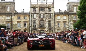 Pagani Zonda Gets the Love of the People