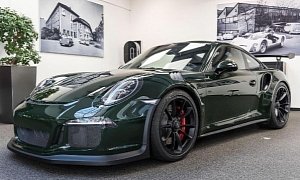 Paint To Sample Brewster Green Porsche 911 GT3 RS Is Uber-Clean
