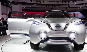 Paris 2012: Nissan TeRRA Concept <span>· Live Photos</span>