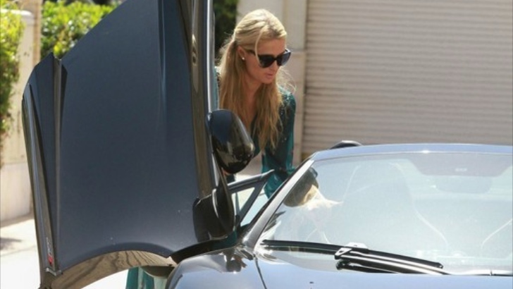 Paris Hilton Tales Her Brand New McLaren 650S Coupe for a Ride 
