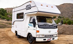 Part Light Truck, Part Tiny Home, This 1996 Toyota HiAce Brings JDM Weirdness Stateside