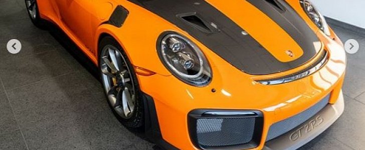 Pastel Orange Porsche 911 GT2 RS