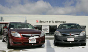 Penske to Ask Saturn Dealers to Continue