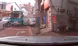 Perfectly Placed Alleyway Saves Korean Driver from Out of Control Bus