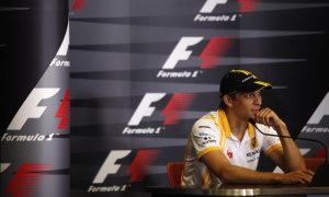 Petrov Needs to Score Points to Keep F1 Seat - Renault