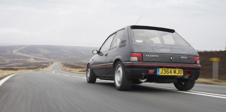 Peugeot 205 GTI by Pug1off
