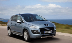 Peugeot 3008 HYbrid4 UK Pricing Announced, Available to Pre-Order