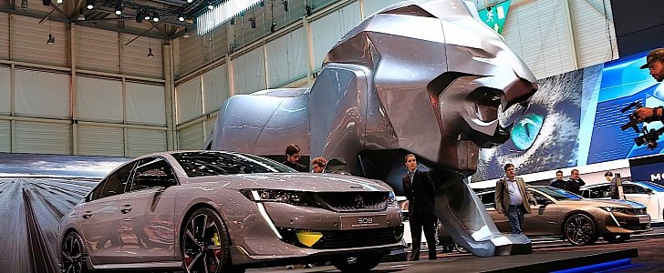 Peugeot 508 Sport Engineered and the Lion