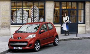Peugeot Releases the 107 Envy Special Edition