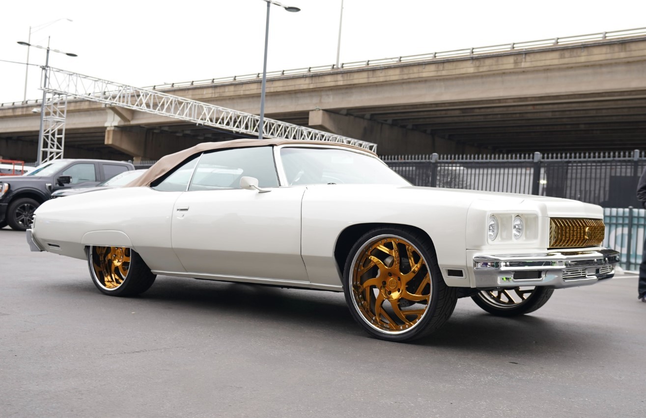 Philadelphia Eagles Player Is Ready to Slay With His 1973 Chevrolet Caprice Donk - autoevolution