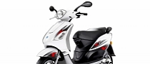Piaggio Fly 50 4V, the Agile Affordable Scooter