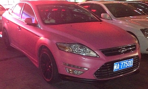 Pink Ford Mondeo Has a Big Black Wing in China