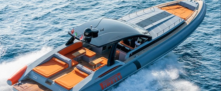 Pirelli 1900 Speedboat Leaves Rubber Marks on International Waters for $1.7 Million
