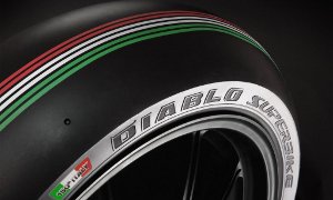 Pirelli Brings Tricolore Diablo Superbike Tires at Monza