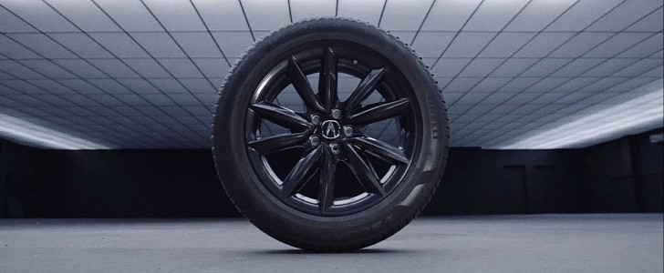 Pirelli Introduces Its First Tires With All-Weather Capabilities, the Weatheractive Range