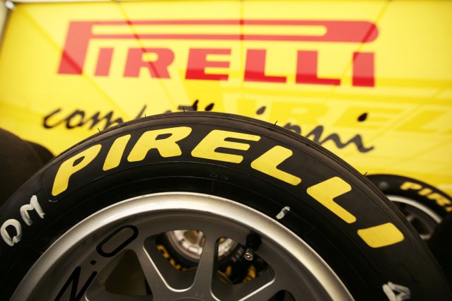 pirelli tire logo
