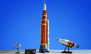 Plastic Bricks Rocket Will Put the Image of 8.8 Million Pounds of Thrust on Your Desk