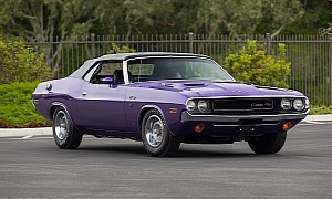 Plum Crazy 1970 Dodge Challenger R/T Is So Rare It'll Drain Your Bank Account