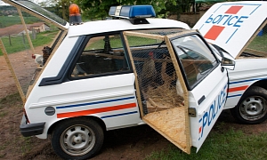 Police Car Becomes Chicken Coop - French Art <span>· Video</span>